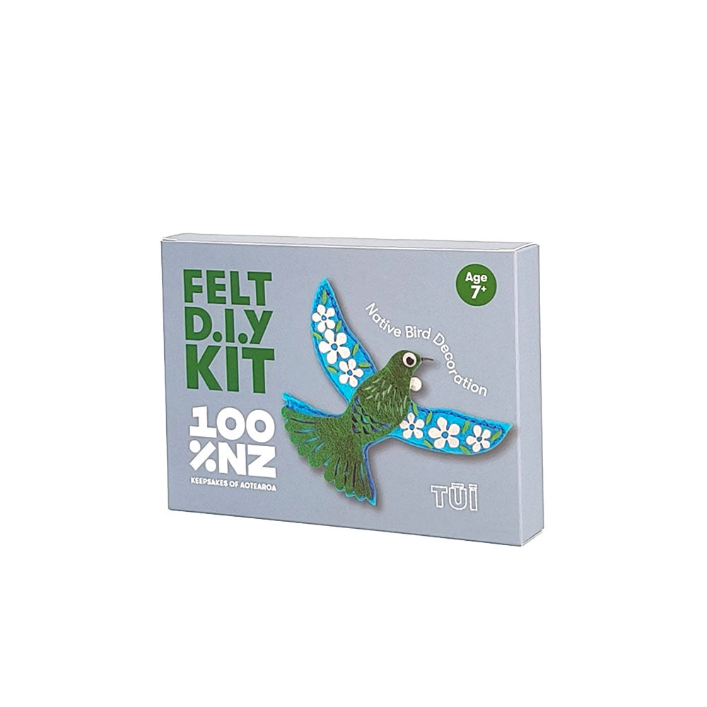 The Tui Felt DIY Kit features a blue and green Tūī with white flower details. Suitable for ages 7+, it’s a perfect gift for kids who enjoy creative projects.